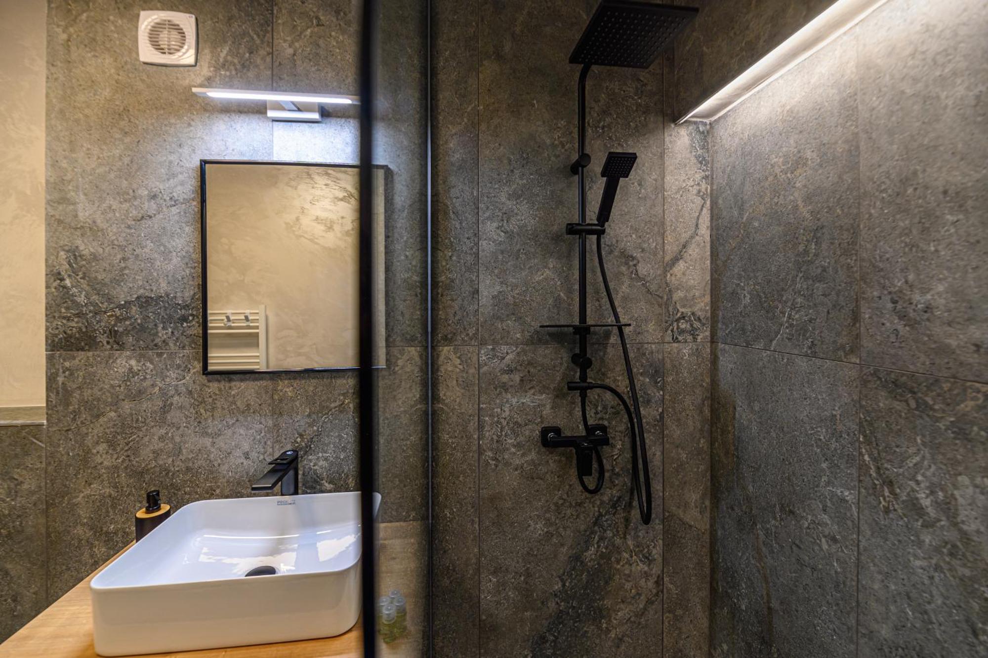 Koa - Pandora Apartments Μπρασόβ Δωμάτιο φωτογραφία